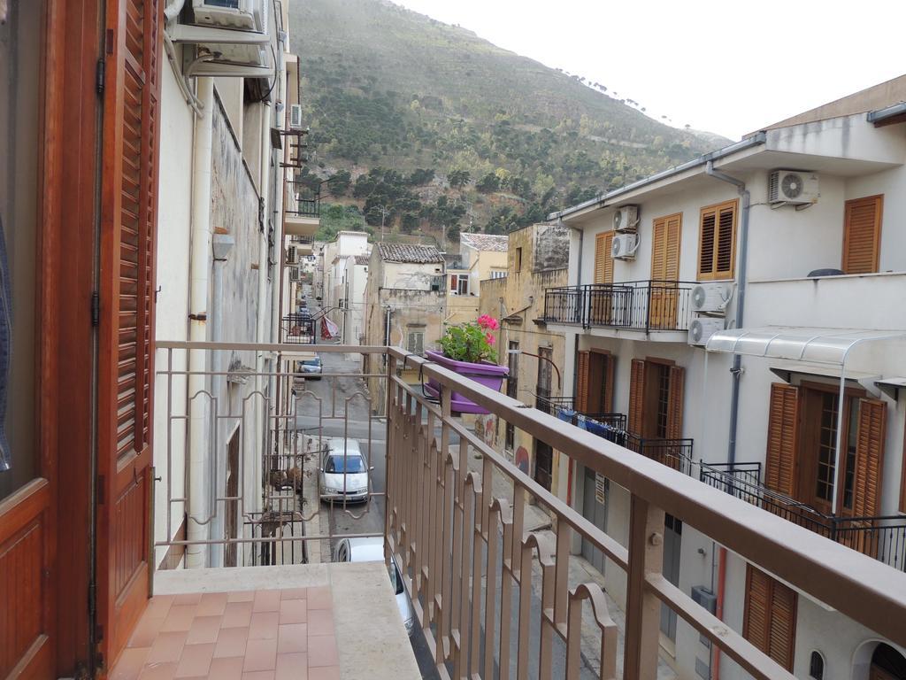 Casa Liberta Apartment Castellammare del Golfo Bilik gambar