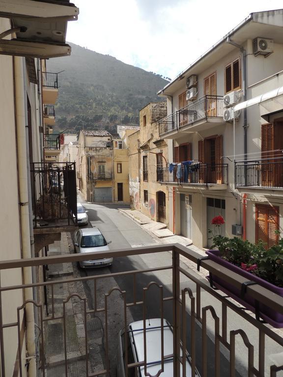 Casa Liberta Apartment Castellammare del Golfo Bilik gambar